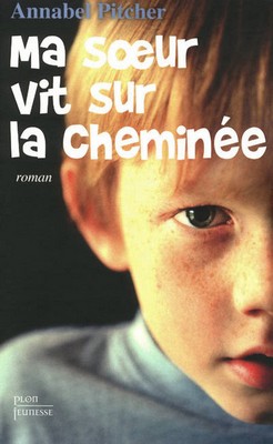 Ma-soeur-vit-sur-la-cheminee